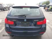 ✅ 2014 BMW 3 Series 328i xDrive • VIN: WBA3G7C54EKN36564 • Лот: 43726260. Опубликован ранее на IAAI с пробегом 160 145 миль. Бесплатный доступ к архиву аукционных продаж из США и подробный отчёт об истории автомобиля на DreamBid. Изображение 17.