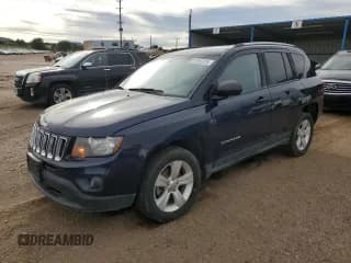 ✅ 2016 Jeep Compass Sport • VIN: 1C4NJDBB8GD637861 • Lot: 81291225. Wystawiony na Copart z przebiegiem 93 433 mil. Bezpłatny archiwum sprzedaży aukcyjnych z USA i szczegółowy raport historii pojazdu na DreamBid. Zdjęcie 1.