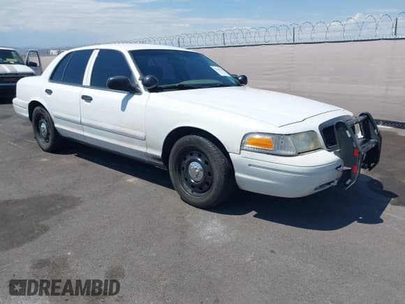 ✅ 2008 Ford Police Interceptor • VIN: 2FAFP71V58X173251 • Lot: 42785750. Listed on IAAI with Not provided. Free auction sales archive from the USA and detailed vehicle history report at DreamBid. Image 1.