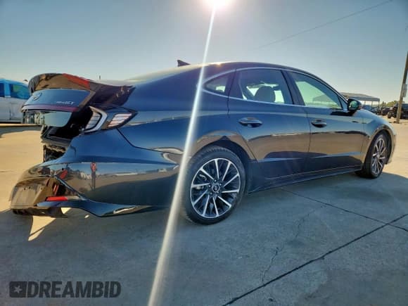 ✅ 2021 Hyundai Sonata Limited • VIN: 5NPEH4J20MH121920 • Lot: 91463315. Listed on Copart with 25,644 mi. Free auction sales archive from the USA and detailed vehicle history report at DreamBid. Image 3.