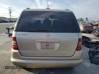 ✅ 2001 Mercedes-Benz M 320/430/500 • VIN: 4JGAB72E51A238787 • Lot: 75323734. Wystawiony na Copart z przebiegiem 275 411 mil. Bezpłatny archiwum sprzedaży aukcyjnych z USA i szczegółowy raport historii pojazdu na DreamBid. Zdjęcie 6.