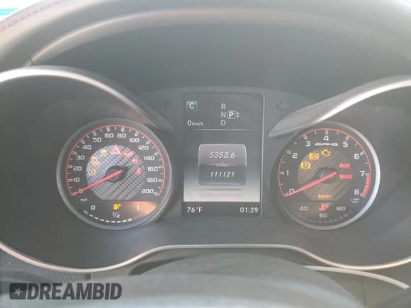 ✅ 2015 Mercedes-Benz C 63 S AMG • VIN: 55SWF8HBXFU086522 • Lot: 81055464. Listed on Copart with 111,121 mi. Free auction sales archive from the USA and detailed vehicle history report at DreamBid. Image 9.