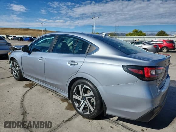 ✅ 2020 Subaru Legacy Limited • VIN: 4S3BWAN62L3017279 • Lot: 84581525. Listed on Copart with 33,125 mi. Free auction sales archive from the USA and detailed vehicle history report at DreamBid. Image 2.