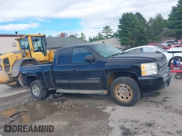 ✅ 2011 Chevrolet Silverado 1500 LS • VIN: 1GCRKREA1BZ313757 • Lot: 43327641. Wystawiony na IAAI z przebiegiem 111 363 mil mil. Skorzystaj z bezpłatnego archiwum sprzedaży aukcyjnych z USA i zobacz szczegółowy raport historii pojazdu na DreamBid. Zdjęcie 13.
