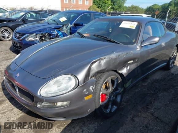 ✅ 2004 Maserati Coupe • VIN: ZAMBC38A840011845 • Лот: 42874346. Опубликован ранее на IAAI с пробегом 49 830 миль. Бесплатный доступ к архиву аукционных продаж из США и подробный отчёт об истории автомобиля на DreamBid. Изображение 17.