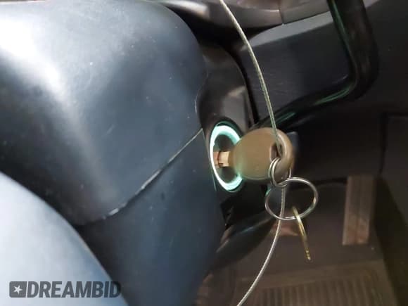 ✅ 2001 Chrysler Town & Country Limited • VIN: 2C8GP64L41R197343 • Lot: 43775758. Wystawiony na IAAI z przebiegiem 177 759 mil. Bezpłatny archiwum sprzedaży aukcyjnych z USA i szczegółowy raport historii pojazdu na DreamBid. Zdjęcie 11.