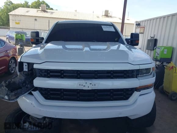 ✅ 2018 Chevrolet Silverado 1500 Custom • VIN: 1GCRCPEHXJZ321384 • Лот: 42249566. Опубликован ранее на IAAI с пробегом 127 257 миль. Бесплатный доступ к архиву аукционных продаж из США и подробный отчёт об истории автомобиля на DreamBid. Изображение 13.
