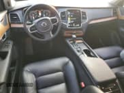 ✅ 2021 Volvo XC90 Momentum • VIN: YV4A22PK8M1713324 • Лот: 65271825. Опубликован ранее на Copart с пробегом 39 709 миль. Бесплатный доступ к архиву аукционных продаж из США и подробный отчёт об истории автомобиля на DreamBid. Изображение 8.