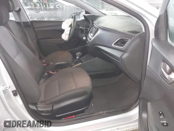 ✅ 2021 Hyundai Accent SE • VIN: 3KPC24A64ME143015 • Лот: 41571486. Опубликован ранее на IAAI с пробегом 77 299 миль. Бесплатный доступ к архиву аукционных продаж из США и подробный отчёт об истории автомобиля на DreamBid. Изображение 5.