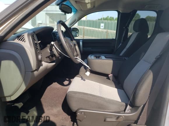 ✅ 2009 GMC Sierra 1500 SL • VIN: 1GTEC19C49Z236756 • Лот: 61423705. Опубликован ранее на Copart с пробегом 145 671 миль. Бесплатный доступ к архиву аукционных продаж из США и подробный отчёт об истории автомобиля на DreamBid. Изображение 7.