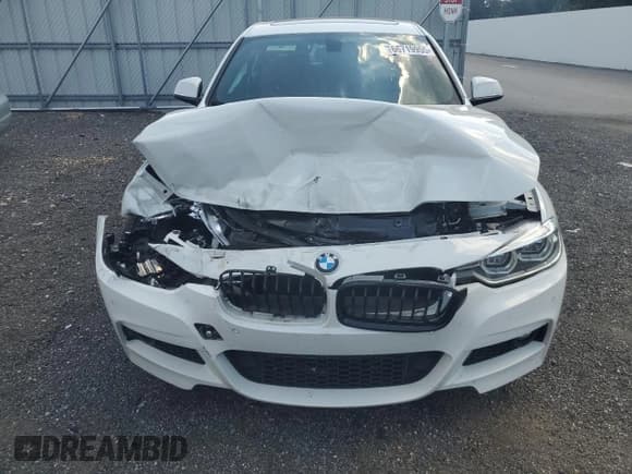 ✅ 2016 BMW 3 Series 340i xDrive • VIN: WBA8B7C56GK487262 • Лот: 66719955. Опубликован ранее на Copart с пробегом 93 639 миль. Бесплатный доступ к архиву аукционных продаж из США и подробный отчёт об истории автомобиля на DreamBid. Изображение 5.