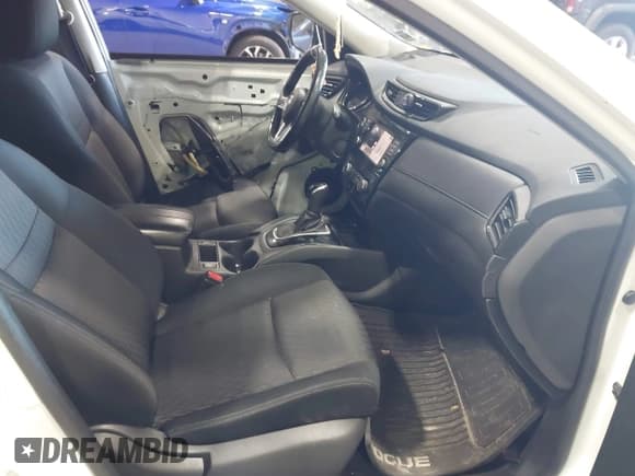 ✅ 2019 Nissan Rogue S • VIN: JN8AT2MV1KW381830 • Lot: 43157499. Listed on IAAI with 68,453 mi. Free auction sales archive from the USA and detailed vehicle history report at DreamBid. Image 5.