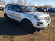 ✅ 2018 Ford Explorer XLT • VIN: 1FM5K8D88JGA61261 • Lot: 93478015. Wystawiony na Copart z przebiegiem 83 840 mil. Bezpłatny archiwum sprzedaży aukcyjnych z USA i szczegółowy raport historii pojazdu na DreamBid. Zdjęcie 4.