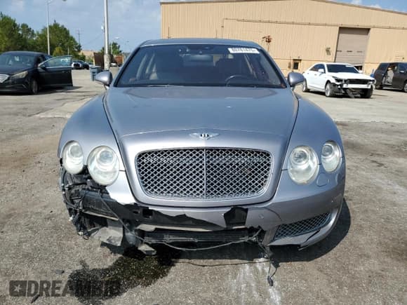 ✅ 2006 Bentley Flying Spur • VIN: SCBBR53W76C031171 • Лот: 80781475. Опубликован ранее на Copart с пробегом 74 951 миль. Бесплатный доступ к архиву аукционных продаж из США и подробный отчёт об истории автомобиля на DreamBid. Изображение 5.