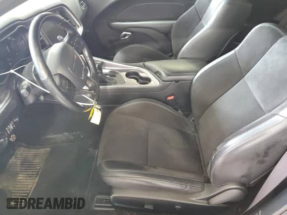 2019 Dodge Challenger GT с VIN 2C3CDZKG7KH724478, выставлен на аукционе Copart как лот 68082895 с пробегом 44 239 миль миль и Списание • Salvage title. История ставок и продаж доступна на DreamBid. Изображение 7.