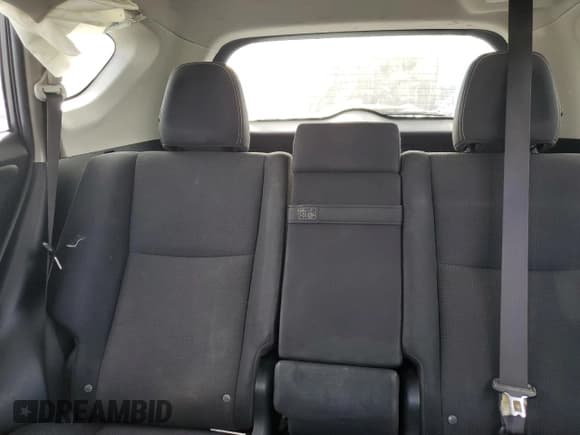 ✅ 2016 Toyota RAV4 XLE • VIN: JTMRJREV7GD040009 • Lot: 90263845. Listed on Copart with Not provided. Free auction sales archive from the USA and detailed vehicle history report at DreamBid. Image 10.