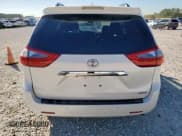 ✅ 2020 Toyota Sienna XLE Premium • VIN: 5TDYZ3DC5LS025251 • Лот: 91211845. Опубликован ранее на Copart с пробегом 90 631 миль. Бесплатный доступ к архиву аукционных продаж из США и подробный отчёт об истории автомобиля на DreamBid. Изображение 6.