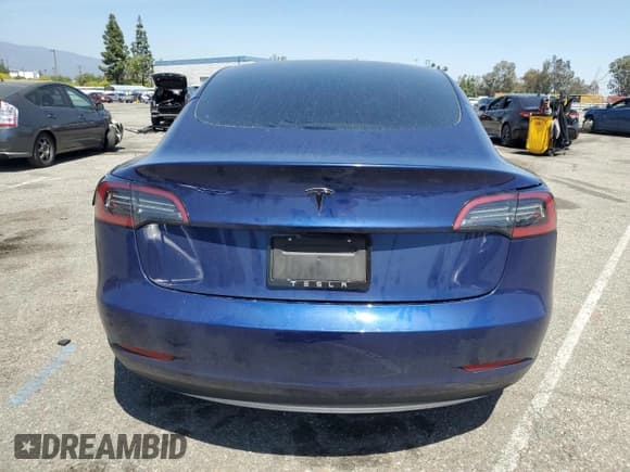 ✅ 2023 Tesla Model 3 • VIN: 5YJ3E1EA0PF591948 • Лот: 52615055. Опубликован ранее на Copart с пробегом 20 155 миль. Бесплатный доступ к архиву аукционных продаж из США и подробный отчёт об истории автомобиля на DreamBid. Изображение 6.