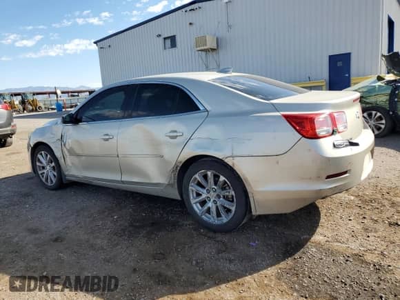 2015 Chevrolet Malibu LT z VIN 1G11D5SL8FF256916, wystawiony jako Copart lot #82206705 z przebiegiem 170 543 mil mil oraz Szkoda całkowita • Salvage title. Historia ofert i sprzedaży dostępna na DreamBid. Obrazek 2.
