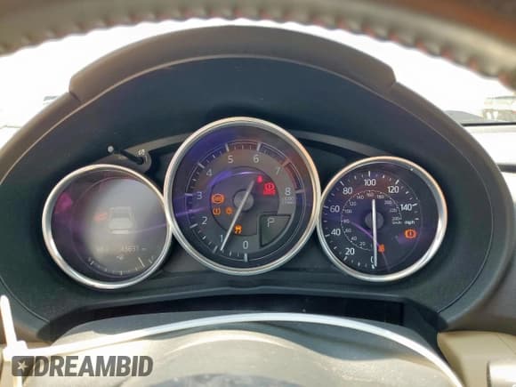 ✅ 2017 Mazda MX-5 Miata Grand Touring • VIN: JM1NDAM73H0101925 • Лот: 67264255. Опубликован ранее на Copart с пробегом 43 631 миль. Бесплатный доступ к архиву аукционных продаж из США и подробный отчёт об истории автомобиля на DreamBid. Изображение 9.