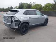 ✅ 2021 Volkswagen Atlas SE • VIN: 1V2WC2CA5MC236132 • Lot: 42391621. Listed on IAAI with 55,145 mi. Free auction sales archive from the USA and detailed vehicle history report at DreamBid. Image 4.