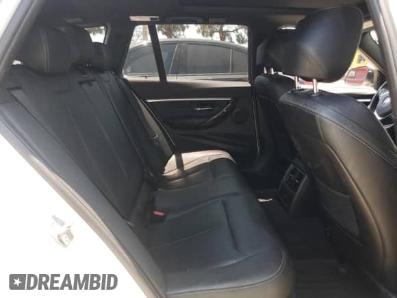 2018 BMW 3 Series 328d xDrive с VIN WBA8J1C51JA019176, выставлен на аукционе Copart как лот 59167845 с пробегом 54 292 миль миль и Списание • Salvage title. История ставок и продаж доступна на DreamBid. Изображение 10.