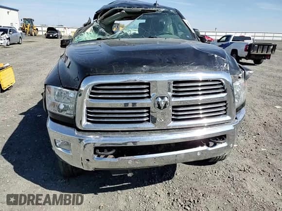 ✅ 2018 Ram 2500 Big Horn • VIN: 3C6UR5ML7JG411893 • Lot: 68948564. Wystawiony na Copart z przebiegiem 84 307 mil. Bezpłatny archiwum sprzedaży aukcyjnych z USA i szczegółowy raport historii pojazdu na DreamBid. Zdjęcie 11.