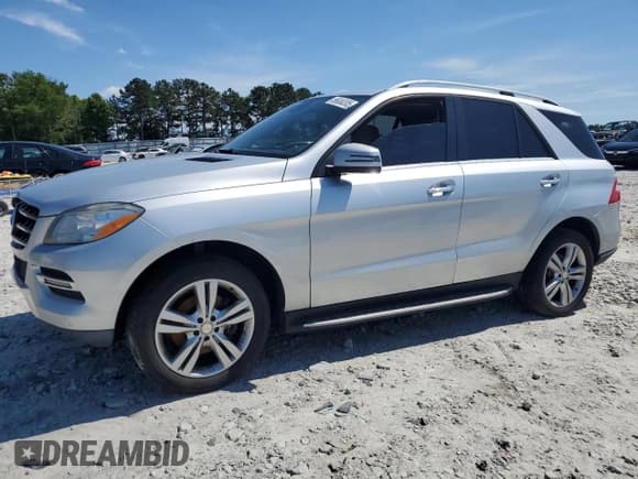 ✅ 2013 Mercedes-Benz M 350 • VIN: 4JGDA5JB9DA140846 • Lot: 56000205. Listed on Copart with 120,380 mi. Free auction sales archive from the USA and detailed vehicle history report at DreamBid. Image 1.