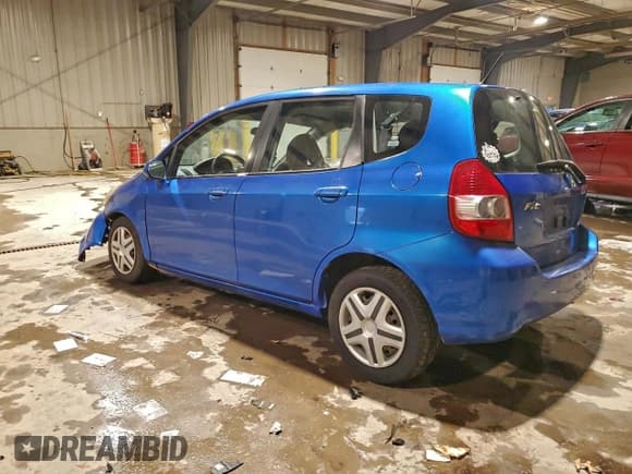 ✅ 2008 Honda Fit • VIN: JHMGD38448S056954 • Lot: 94744995. Listed on Copart with 97,611 mi. Free auction sales archive from the USA and detailed vehicle history report at DreamBid. Image 2.