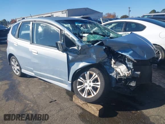 ✅ 2010 Honda Fit Sport • VIN: JHMGE8H41AC032945 • Lot: 43618133. Wystawiony na IAAI z przebiegiem 94 414 mil. Bezpłatny archiwum sprzedaży aukcyjnych z USA i szczegółowy raport historii pojazdu na DreamBid. Zdjęcie 1.