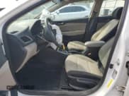 ✅ 2021 Hyundai Accent SE • VIN: 3KPC24A68ME146452 • Lot: 73284544. Wystawiony na Copart z przebiegiem 73 206 mil. Bezpłatny archiwum sprzedaży aukcyjnych z USA i szczegółowy raport historii pojazdu na DreamBid. Zdjęcie 7.