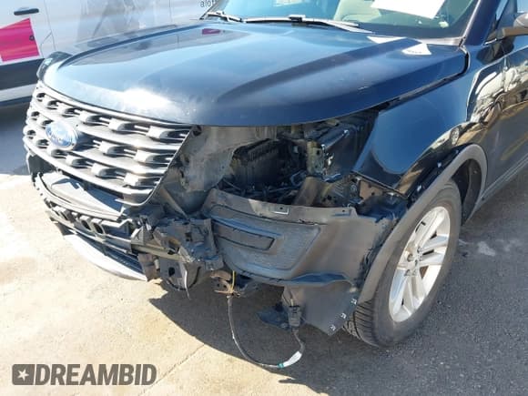 ✅ 2017 Ford Explorer • VIN: 1FM5K7B86HGC31351 • Lot: 43379501. Wystawiony na IAAI z przebiegiem 122 291 mil. Bezpłatny archiwum sprzedaży aukcyjnych z USA i szczegółowy raport historii pojazdu na DreamBid. Zdjęcie 6.