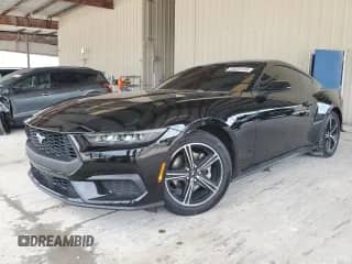 2025 Ford Mustang EcoBoost with VIN 1FA6P8THXS5113388, listed as a Copart auction lot 70035135 with 7,846 mi miles and Salvage title. Bid and sale history available at DreamBid. Image 1.