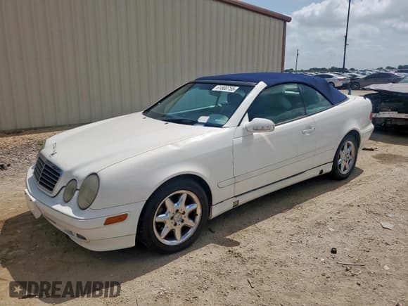✅ 2003 Mercedes-Benz CLK 320 • VIN: WDBLK65G13T136378 • Лот: 61800755. Опубликован ранее на Copart с пробегом 334 381 миль. Бесплатный доступ к архиву аукционных продаж из США и подробный отчёт об истории автомобиля на DreamBid. Изображение 1.