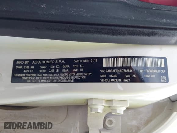 ✅ 2018 Alfa Romeo Giulia Ti Sport • VIN: ZARFAEEN8J7583814 • Лот: 42355186. Опубликован ранее на IAAI с пробегом Не указан. Бесплатный доступ к архиву аукционных продаж из США и подробный отчёт об истории автомобиля на DreamBid. Изображение 9.