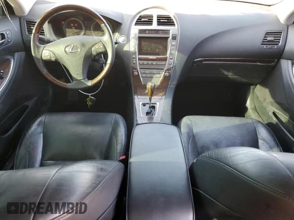 ✅ 2011 Lexus ES 330 • VIN: JTHBK1EG9B2449715 • Lot: 81827645. Listed on Copart with 146,156 mi. Free auction sales archive from the USA and detailed vehicle history report at DreamBid. Image 8.