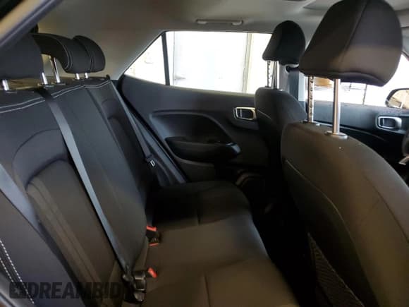 ✅ 2024 Hyundai Venue SEL • VIN: KMHRC8A30RU320524 • Lot: 48223435. Listed on Copart with 7,418 mi. Free auction sales archive from the USA and detailed vehicle history report at DreamBid. Image 10.