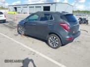 ✅ 2018 Buick Encore Preferred II • VIN: KL4CJBSB4JB554324 • Lot: 43378022. Wystawiony na IAAI z przebiegiem 69 009 mil. Bezpłatny archiwum sprzedaży aukcyjnych z USA i szczegółowy raport historii pojazdu na DreamBid. Zdjęcie 3.