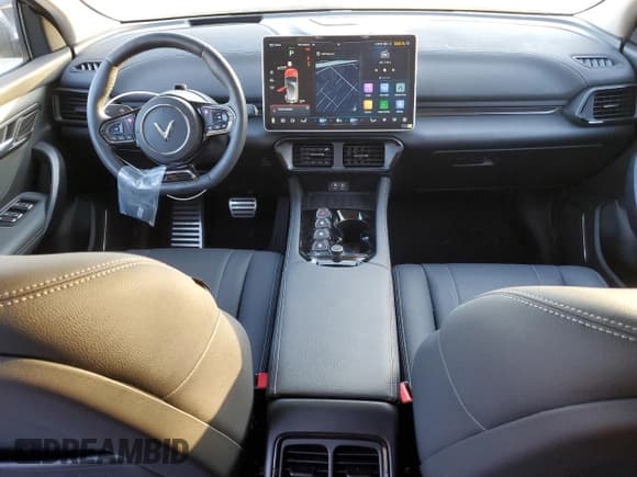 ✅ 2023 VinFast VF 8 Eco • VIN: RLLV1AEB5PH001147 • Lot: 89176965. Wystawiony na Copart z przebiegiem 3 131 mil. Bezpłatny archiwum sprzedaży aukcyjnych z USA i szczegółowy raport historii pojazdu na DreamBid. Zdjęcie 8.