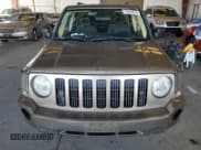 ✅ 2008 Jeep Patriot Sport • VIN: 1J8FT280X8D560431 • Lot: 71312815. Wystawiony na Copart z przebiegiem 180 354 mil. Bezpłatny archiwum sprzedaży aukcyjnych z USA i szczegółowy raport historii pojazdu na DreamBid. Zdjęcie 5.