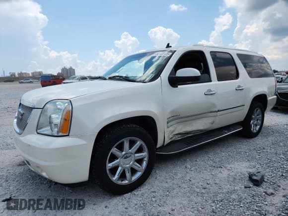 ✅ 2013 GMC Yukon XL Denali • VIN: 1GKS1MEF6DR345131 • Lot: 70108125. Wystawiony na Copart z przebiegiem 148 973 mil. Bezpłatny archiwum sprzedaży aukcyjnych z USA i szczegółowy raport historii pojazdu na DreamBid. Zdjęcie 1.