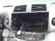 ✅ 2010 Toyota RAV4 • VIN: JTMBK4DV5AD016205 • Лот: 43546940. Опубликован ранее на IAAI с пробегом 220 067 миль. Бесплатный доступ к архиву аукционных продаж из США и подробный отчёт об истории автомобиля на DreamBid. Изображение 12.