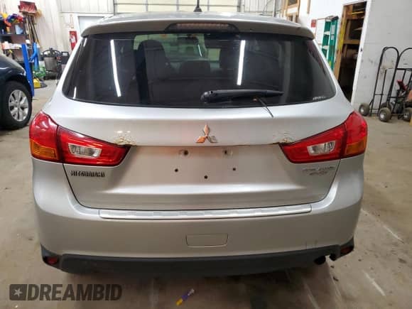 2013 Mitsubishi Outlander ES z VIN 4A4AR3AU4DE022503, wystawiony jako Copart lot #66431525 z przebiegiem 84 299 mil mil oraz Szkoda całkowita • Salvage title. Historia ofert i sprzedaży dostępna na DreamBid. Obrazek 6.