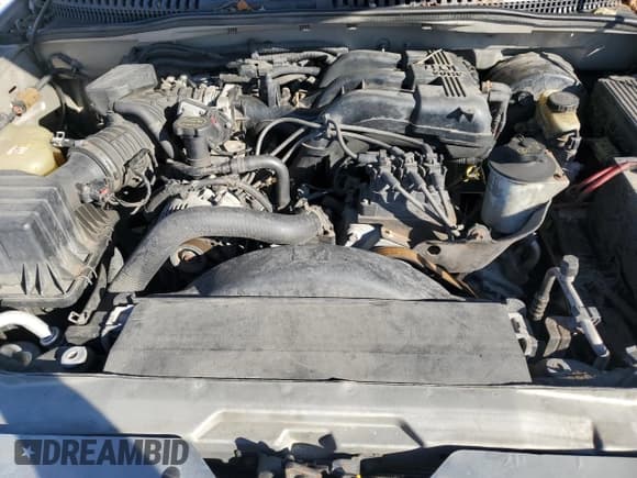 ✅ 2004 Ford Explorer XLT • VIN: 1FMZU73K94ZA71079 • Лот: 87122655. Опубликован ранее на Copart с пробегом 215 790 миль. Бесплатный доступ к архиву аукционных продаж из США и подробный отчёт об истории автомобиля на DreamBid. Изображение 12.