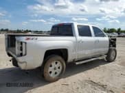 ✅ 2018 Chevrolet Silverado 1500 LTZ • VIN: 3GCUKSECXJG285779 • Lot: 56300025. Wystawiony na Copart z przebiegiem 102 316 mil. Bezpłatny archiwum sprzedaży aukcyjnych z USA i szczegółowy raport historii pojazdu na DreamBid. Zdjęcie 3.