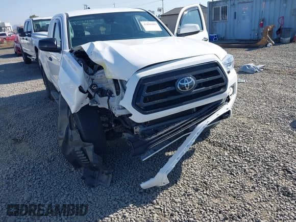 ✅ 2021 Toyota Tacoma SR • VIN: 3TYSX5EN6MT006463 • Lot: 43090489. Wystawiony na IAAI z przebiegiem 39 337 mil. Bezpłatny archiwum sprzedaży aukcyjnych z USA i szczegółowy raport historii pojazdu na DreamBid. Zdjęcie 6.