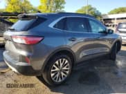 ✅ 2021 Ford Escape Titanium • VIN: 1FMCU9J99MUA57746 • Lot: 84167555. Wystawiony na Copart z przebiegiem 109 135 mil. Bezpłatny archiwum sprzedaży aukcyjnych z USA i szczegółowy raport historii pojazdu na DreamBid. Zdjęcie 3.