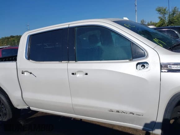 ✅ 2021 GMC Sierra 1500 Denali • VIN: 3GTU9FET8MG218895 • Лот: 43187288. Опубликован ранее на IAAI с пробегом 83 326 миль. Бесплатный доступ к архиву аукционных продаж из США и подробный отчёт об истории автомобиля на DreamBid. Изображение 14.