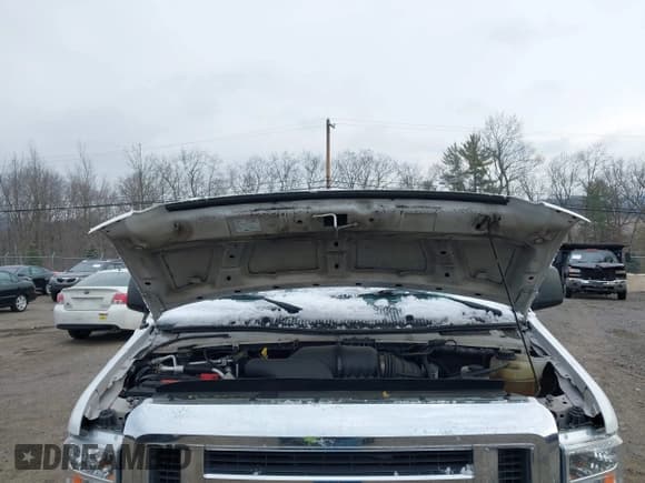 ✅ 2014 Ford Econoline Passenger XL • VIN: 1FBNE3BL7EDA67487 • Lot: 43890071. Wystawiony na IAAI z przebiegiem 166 361 mil. Bezpłatny archiwum sprzedaży aukcyjnych z USA i szczegółowy raport historii pojazdu na DreamBid. Zdjęcie 5.