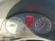 ✅ 2008 Volkswagen Eos Turbo • VIN: WVWAA71F88V039298 • Lot: 85330954. Wystawiony na Copart z przebiegiem 74 705 mil. Bezpłatny archiwum sprzedaży aukcyjnych z USA i szczegółowy raport historii pojazdu na DreamBid. Zdjęcie 9.